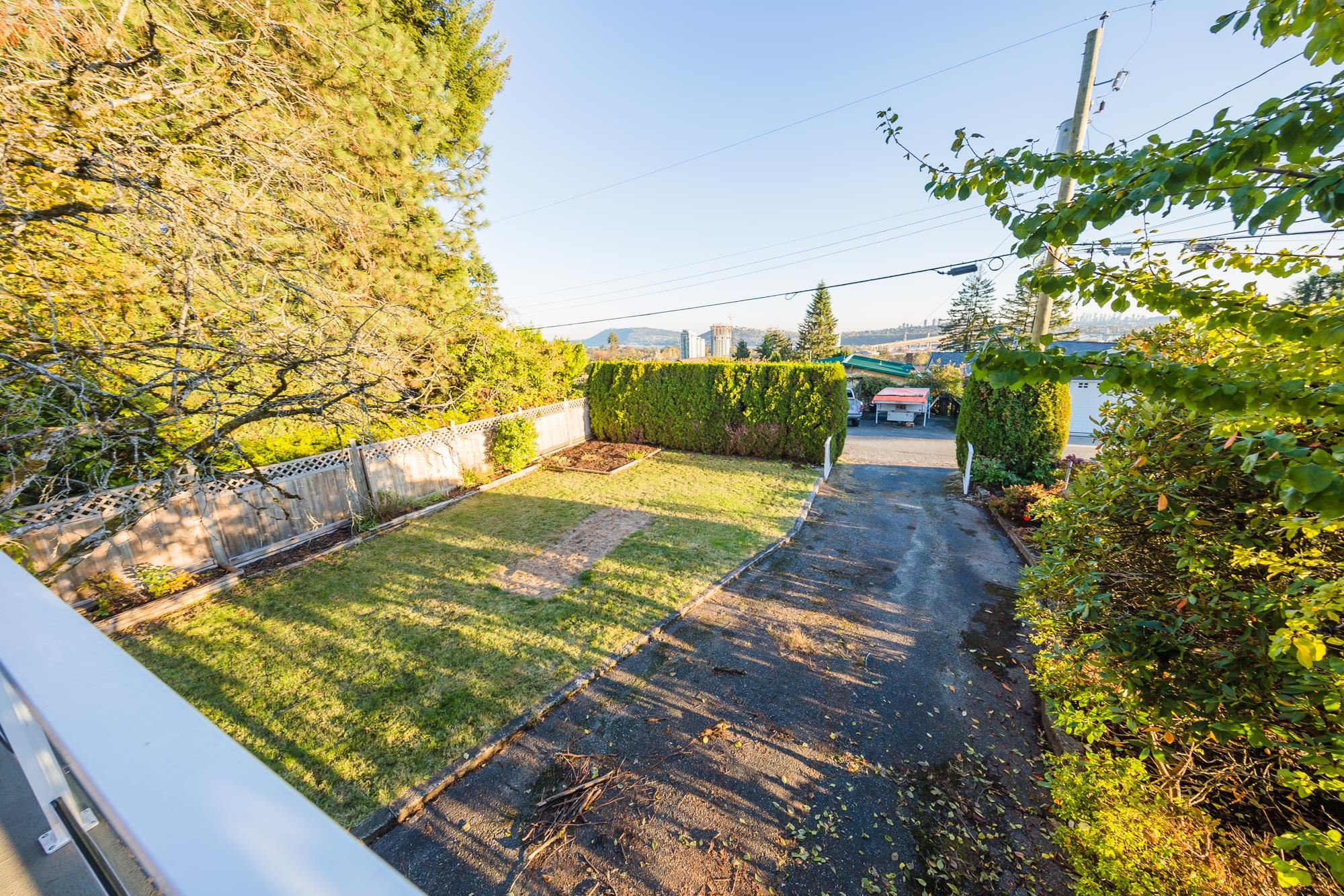 1029 CALVERHALL STREET 18