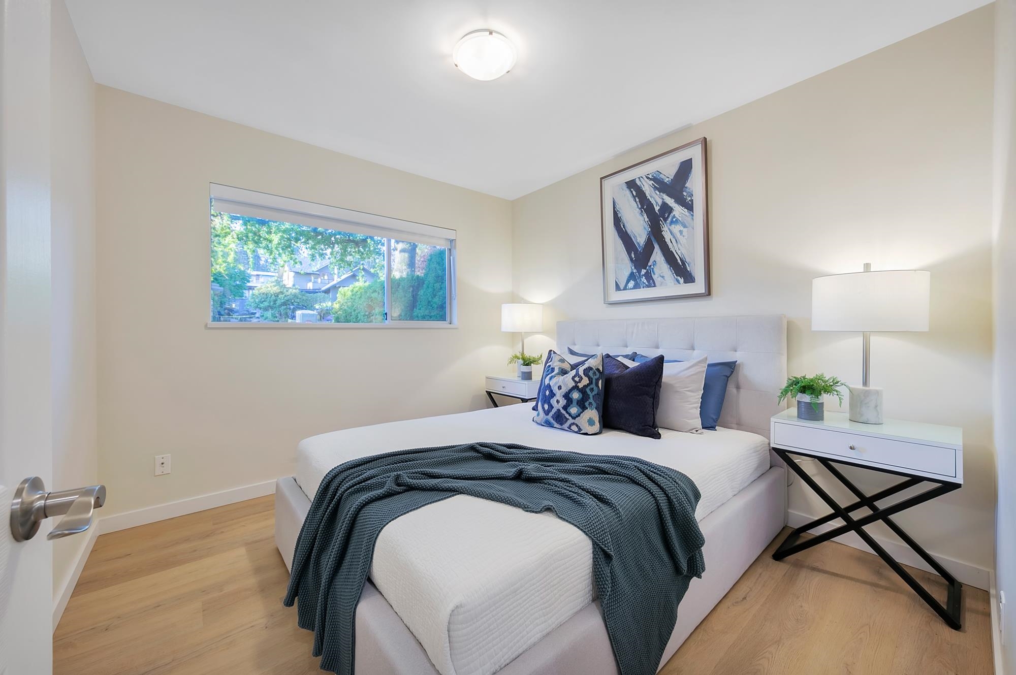 1029 CALVERHALL STREET 27