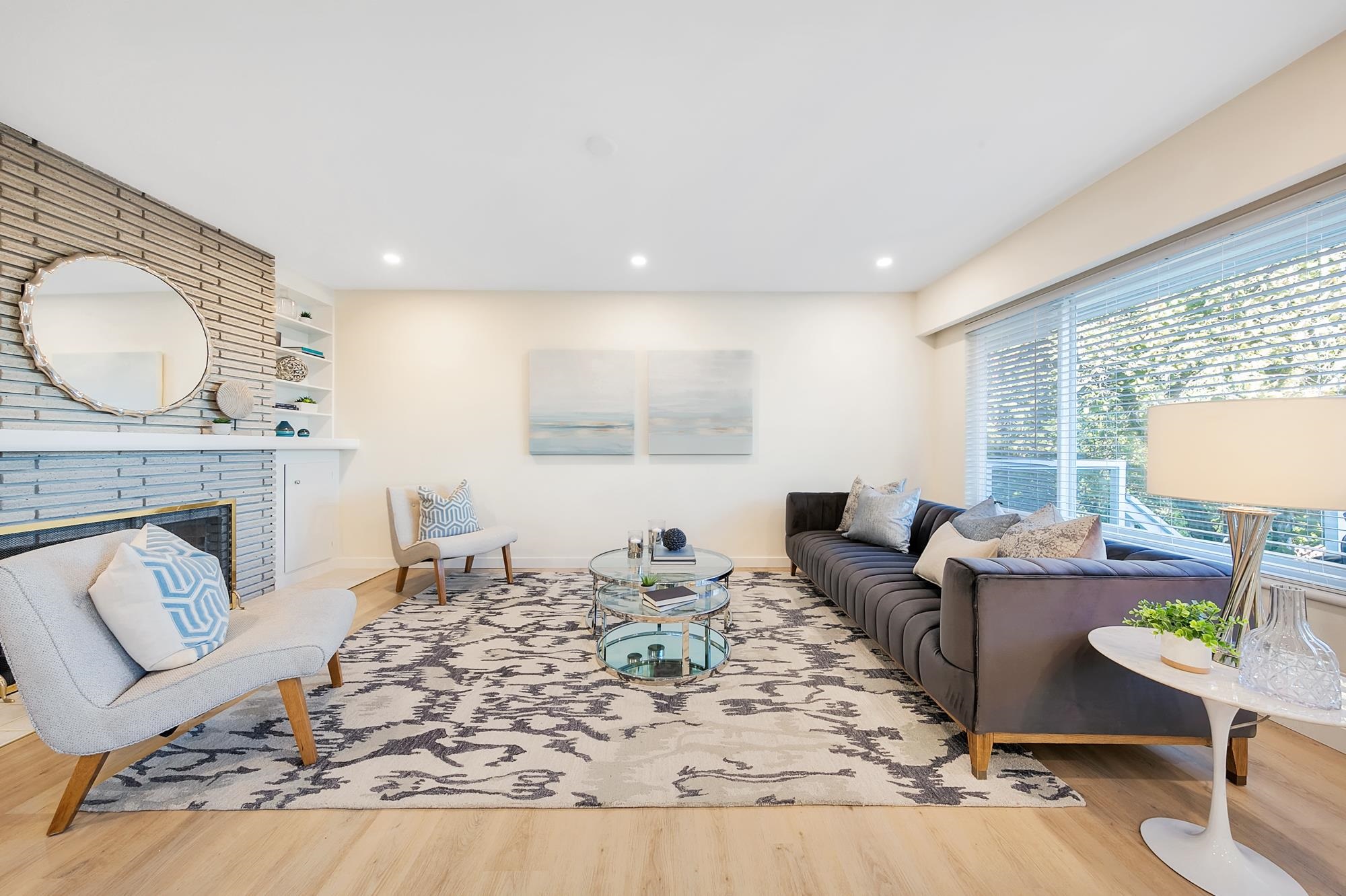 1029 CALVERHALL STREET 4