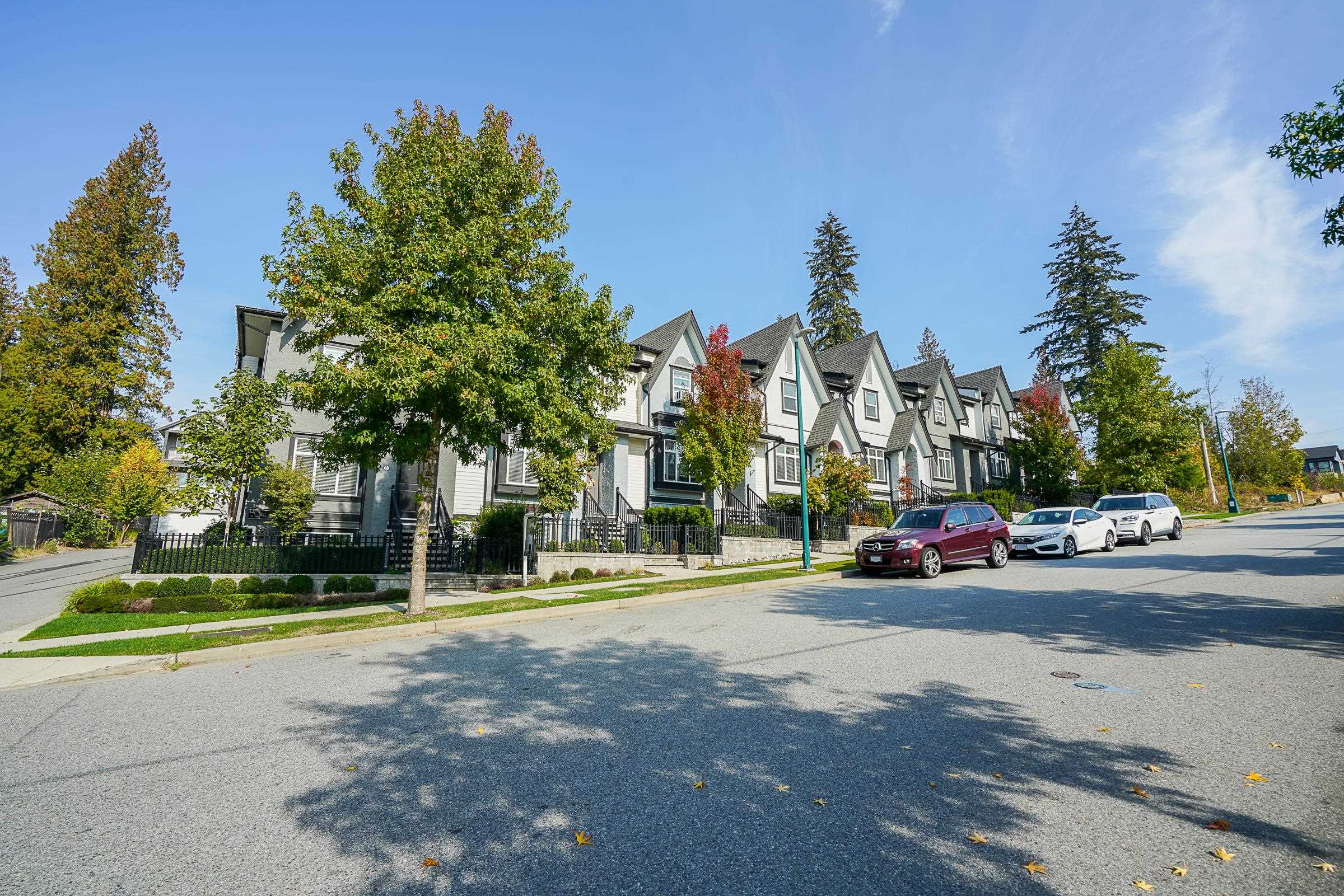 6 3411 ROXTON AVENUE 34