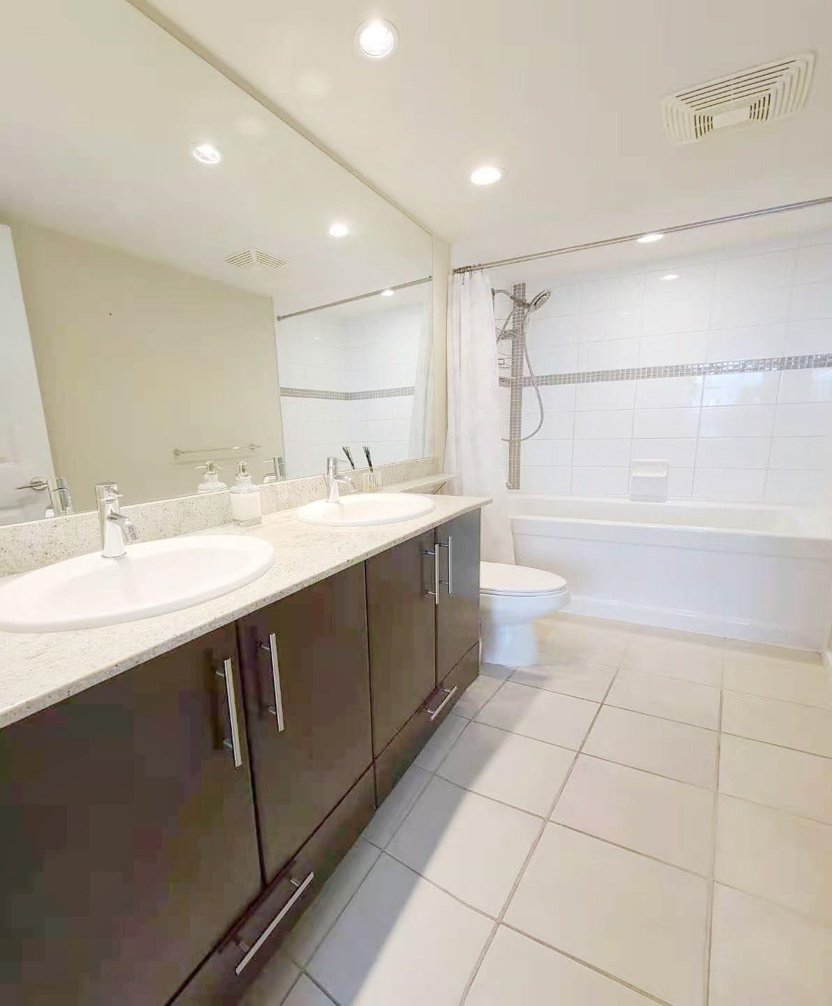 2806 2289 YUKON CRESCENT 5