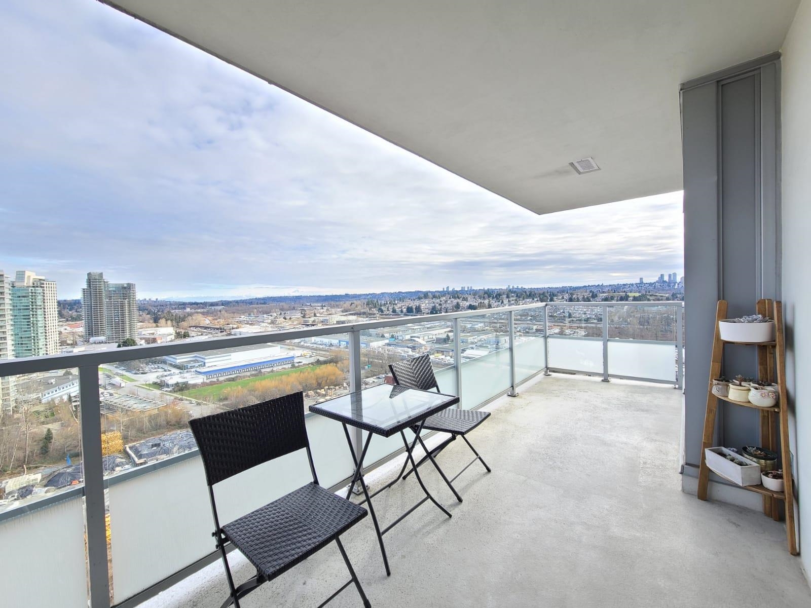 2806 2289 YUKON CRESCENT 8