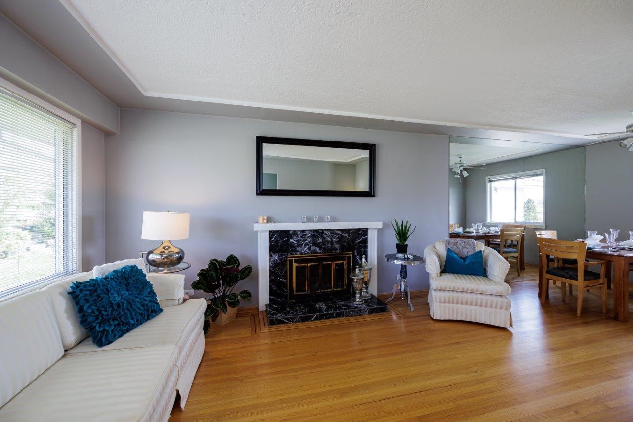 4724 BRENTLAWN DRIVE 11