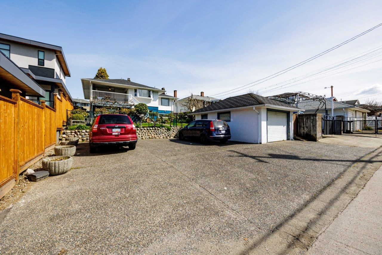 4724 BRENTLAWN DRIVE 21