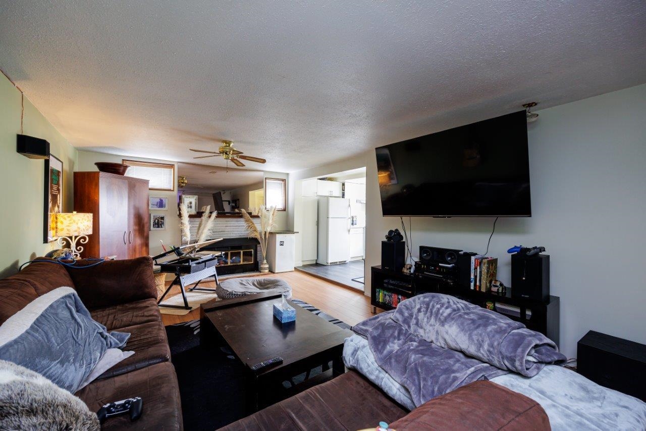 4724 BRENTLAWN DRIVE 24