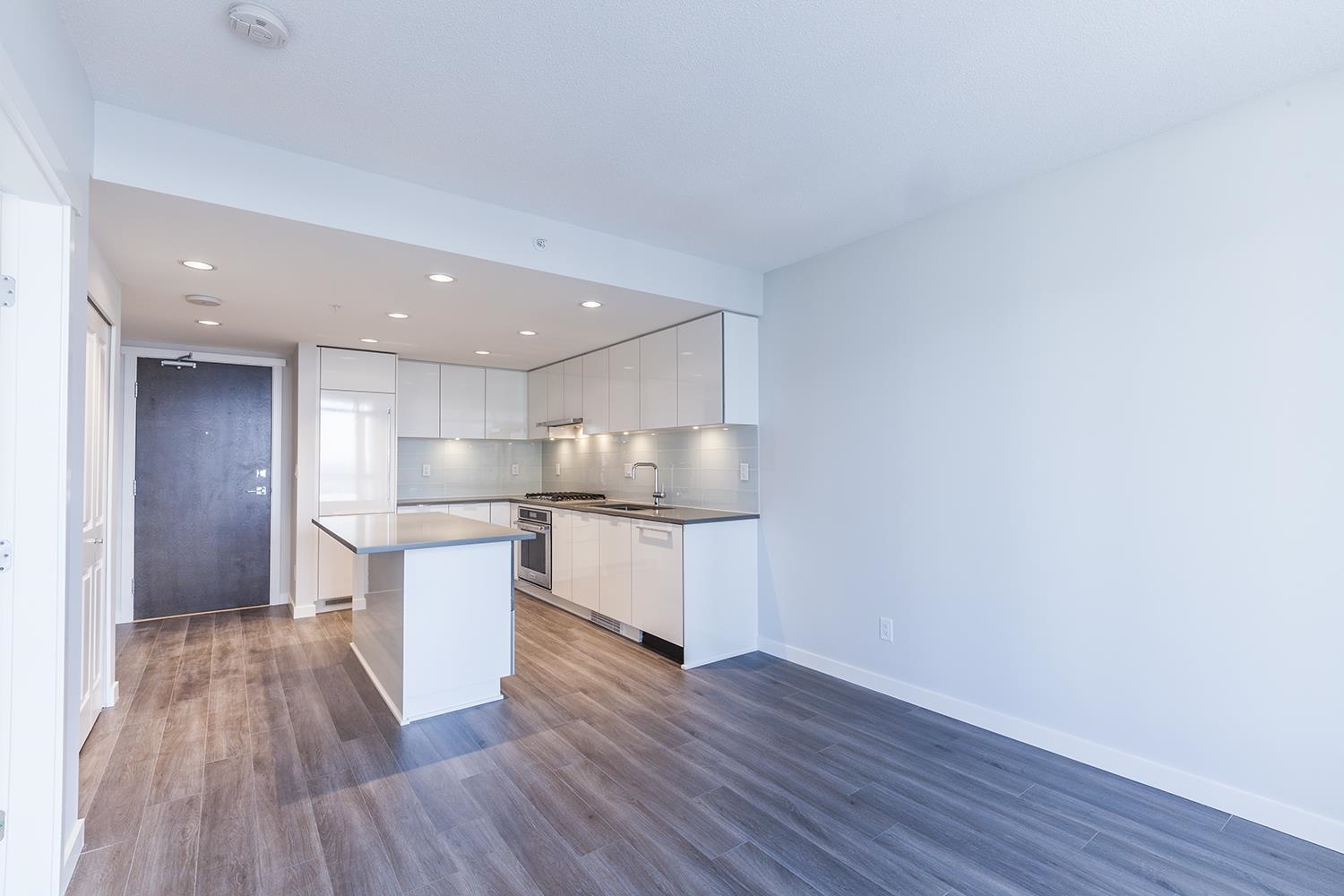 1207 2388 MADISON AVENUE 13