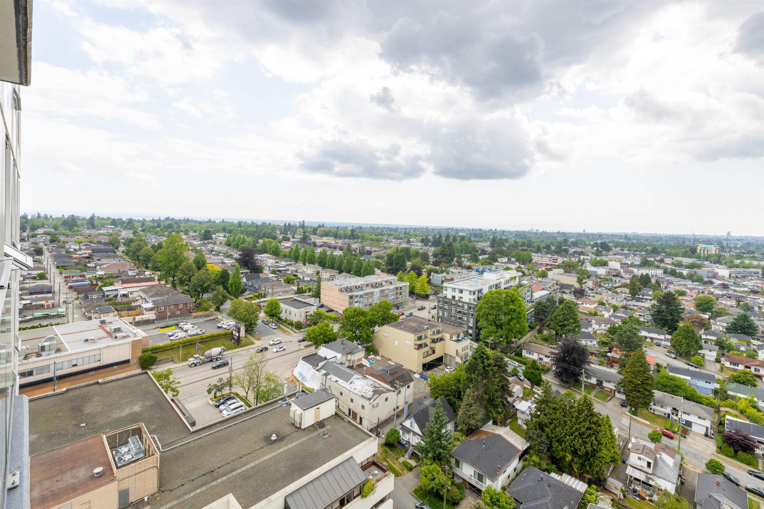 2501 5665 BOUNDARY ROAD 22