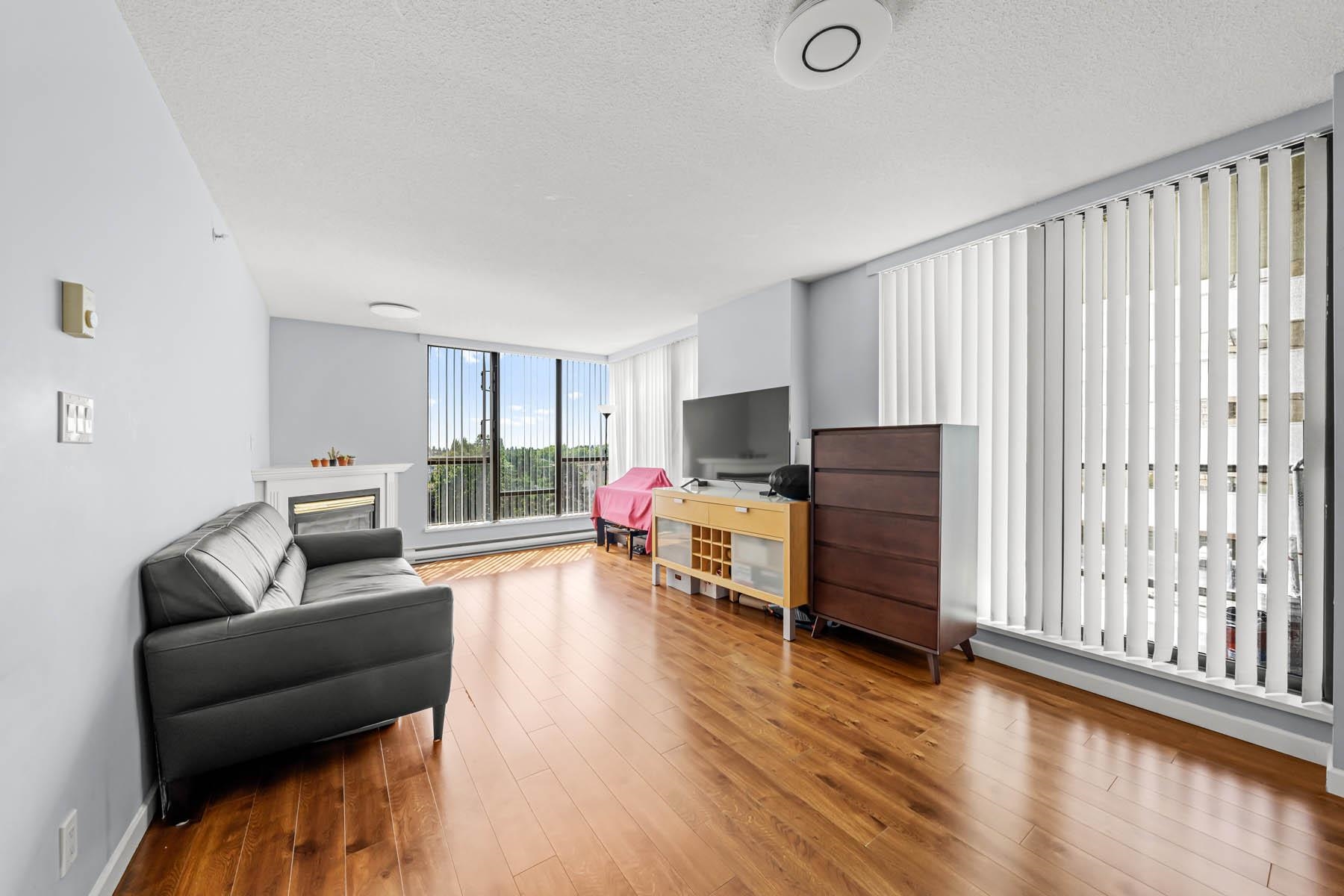 809 8180 GRANVILLE AVENUE 6