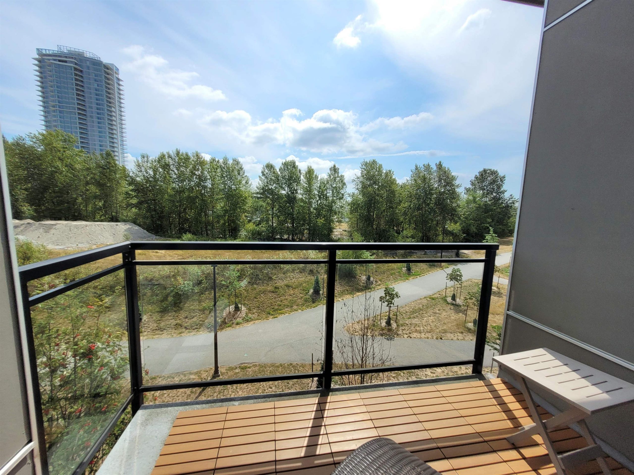406 7058 14TH AVENUE 18