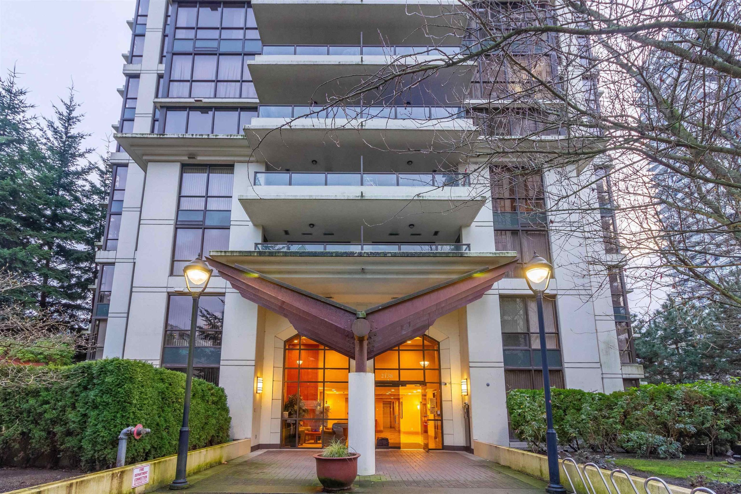 1703 2138 MADISON AVENUE 26