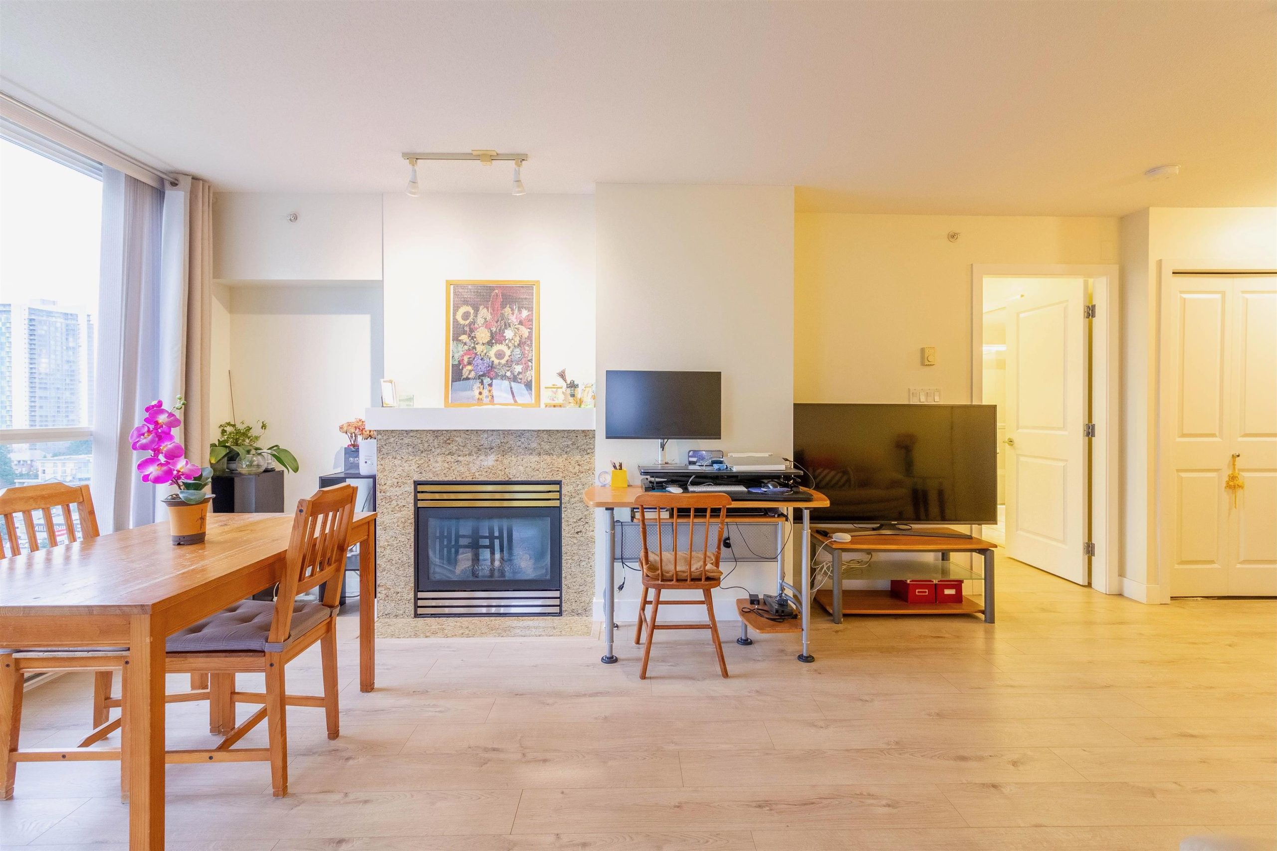 1703 2138 MADISON AVENUE 8