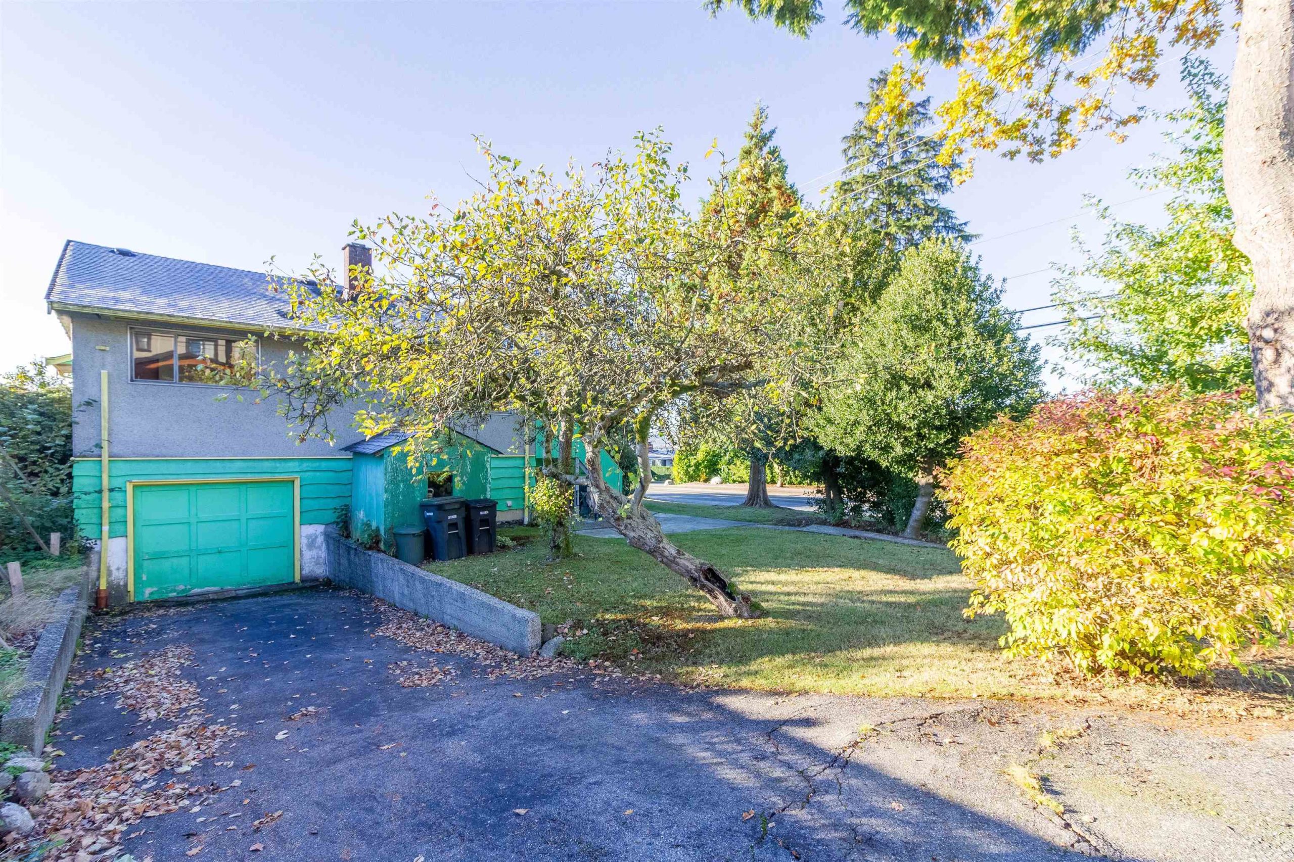 6503 Winch St, Burnaby 19