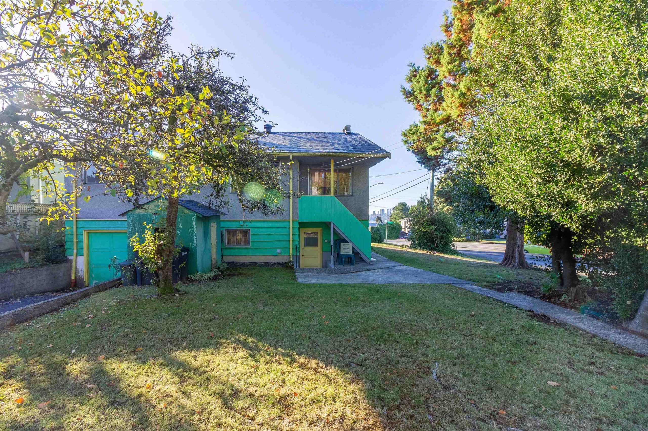 6503 Winch St, Burnaby 20