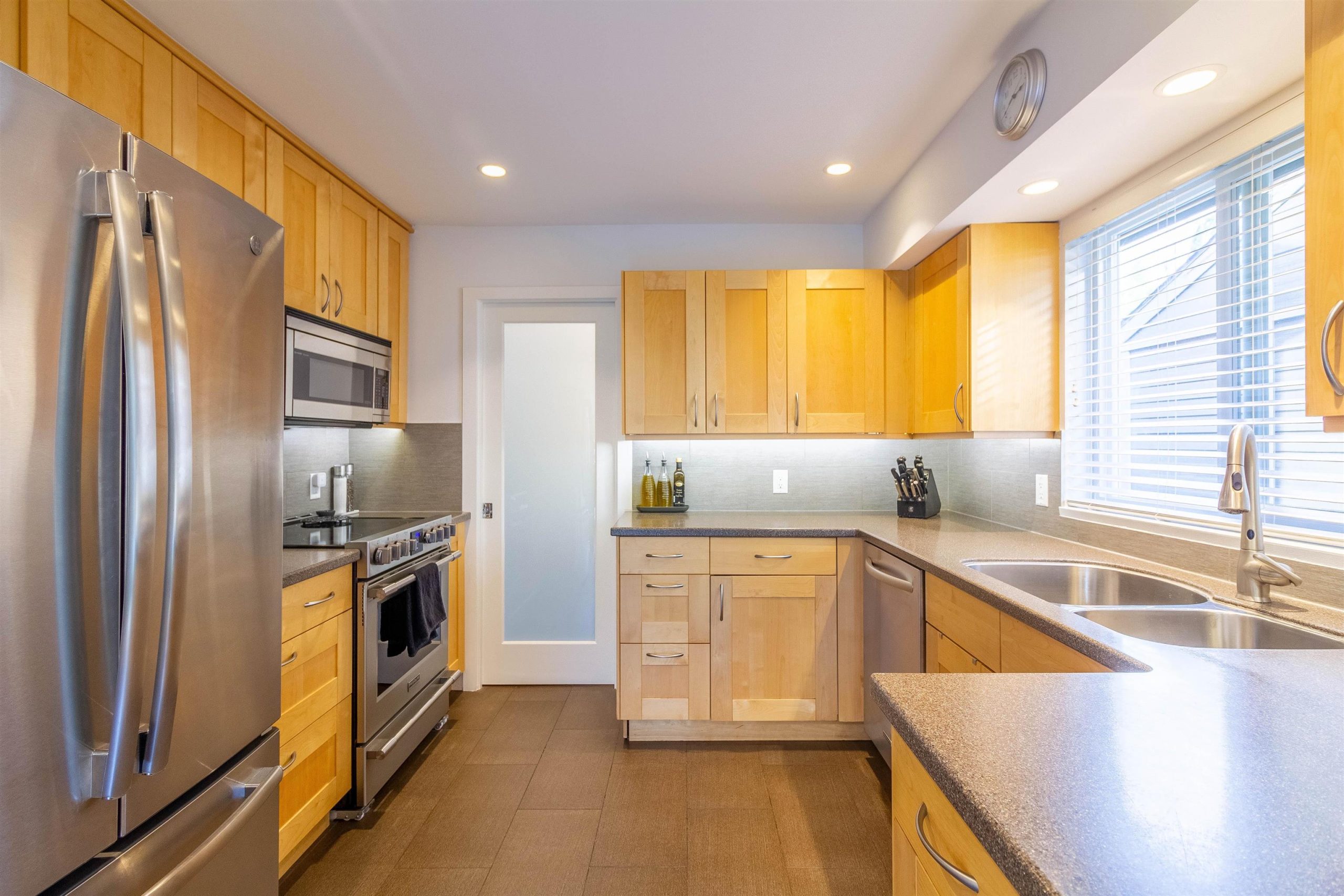 9509 WILLOWLEAF PLACE BURNABY 10