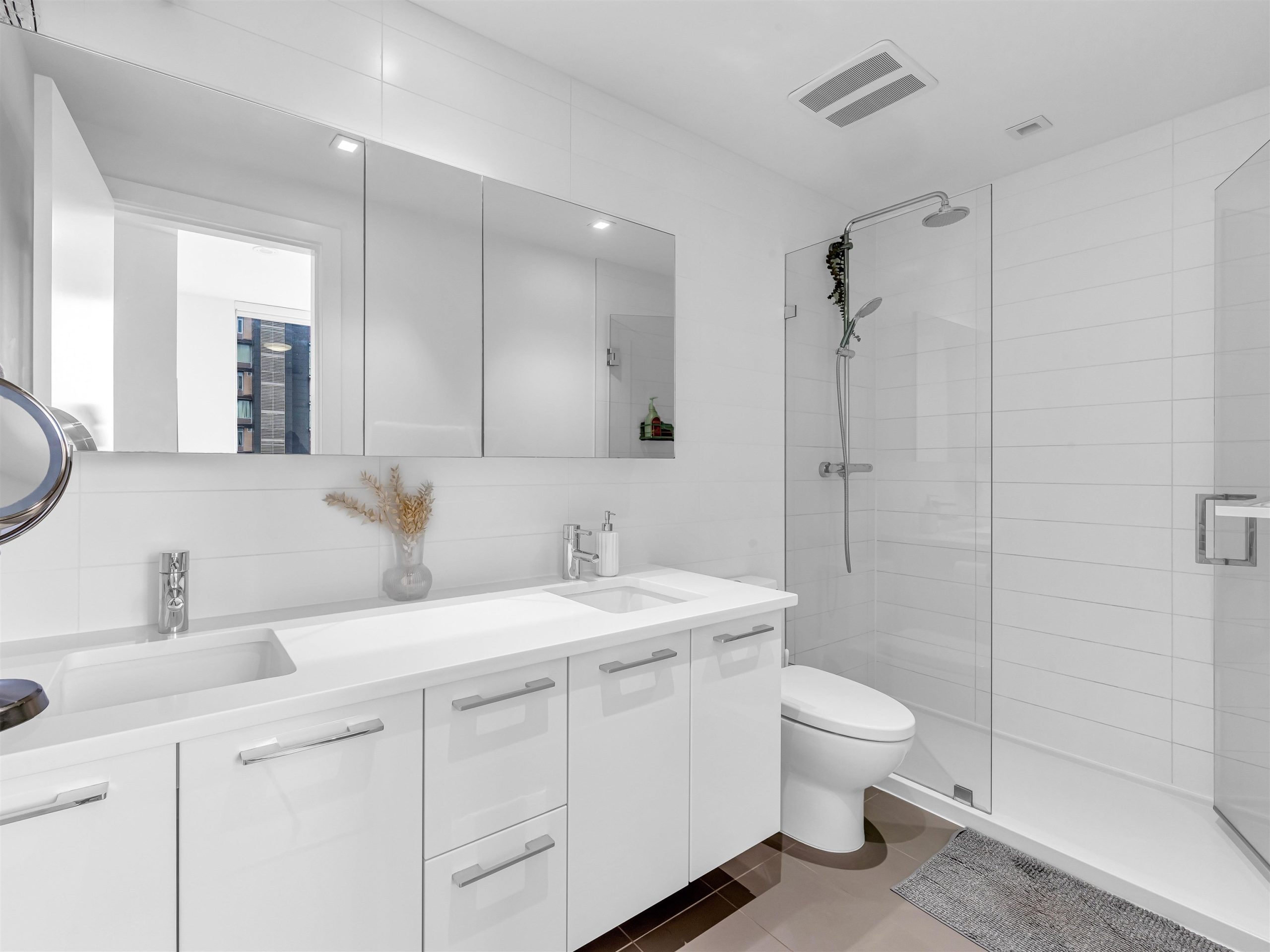 801 108 E 1ST AVENUE, VANCOUVER 11