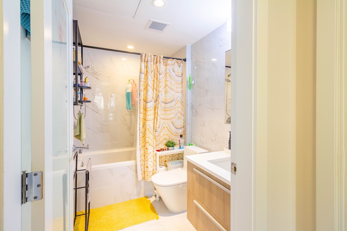101 2738 LIBRARY LANE, NORTH VANCOUVER 18