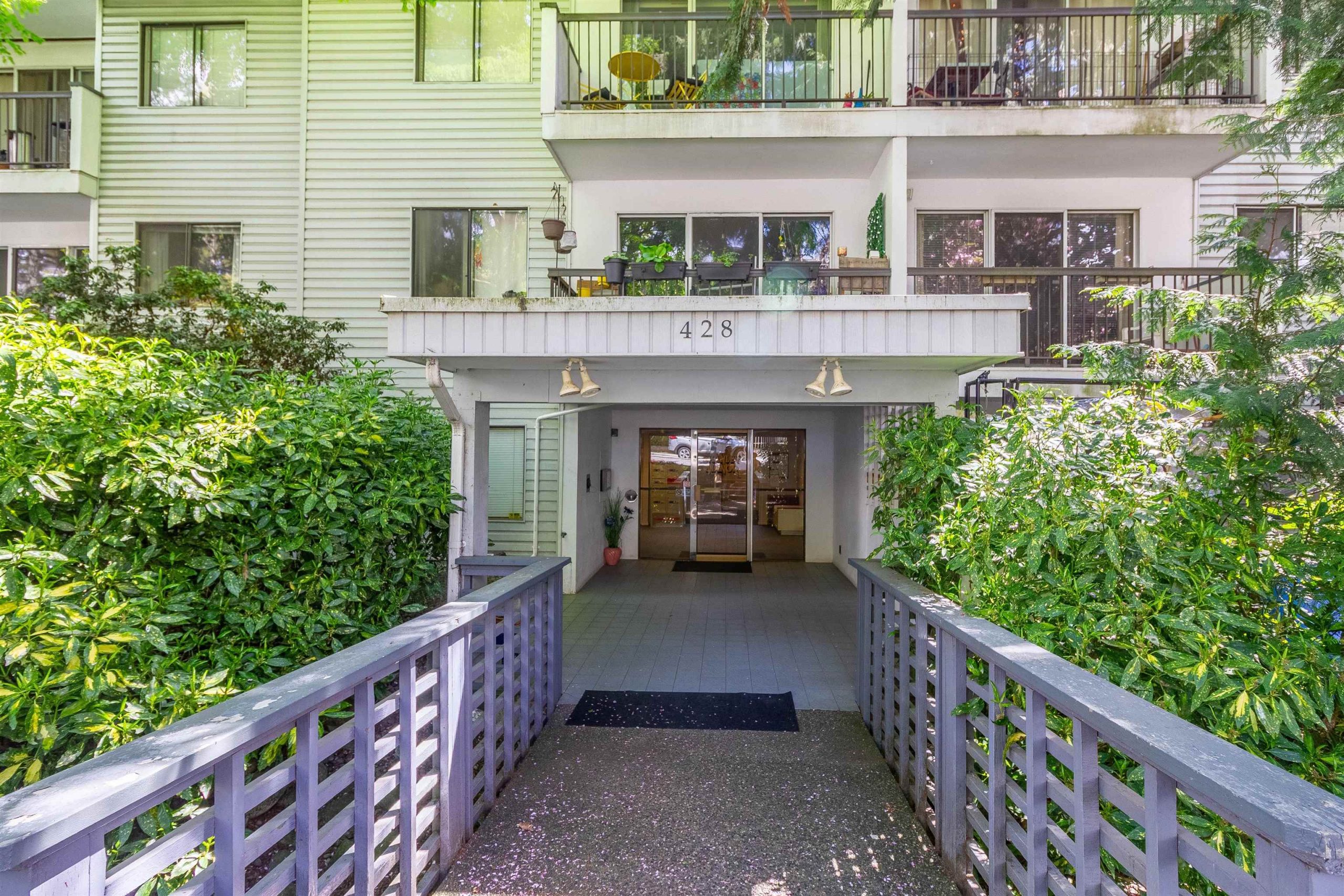 206 428 AGNES STREET, NEW WESTMINSTER 17