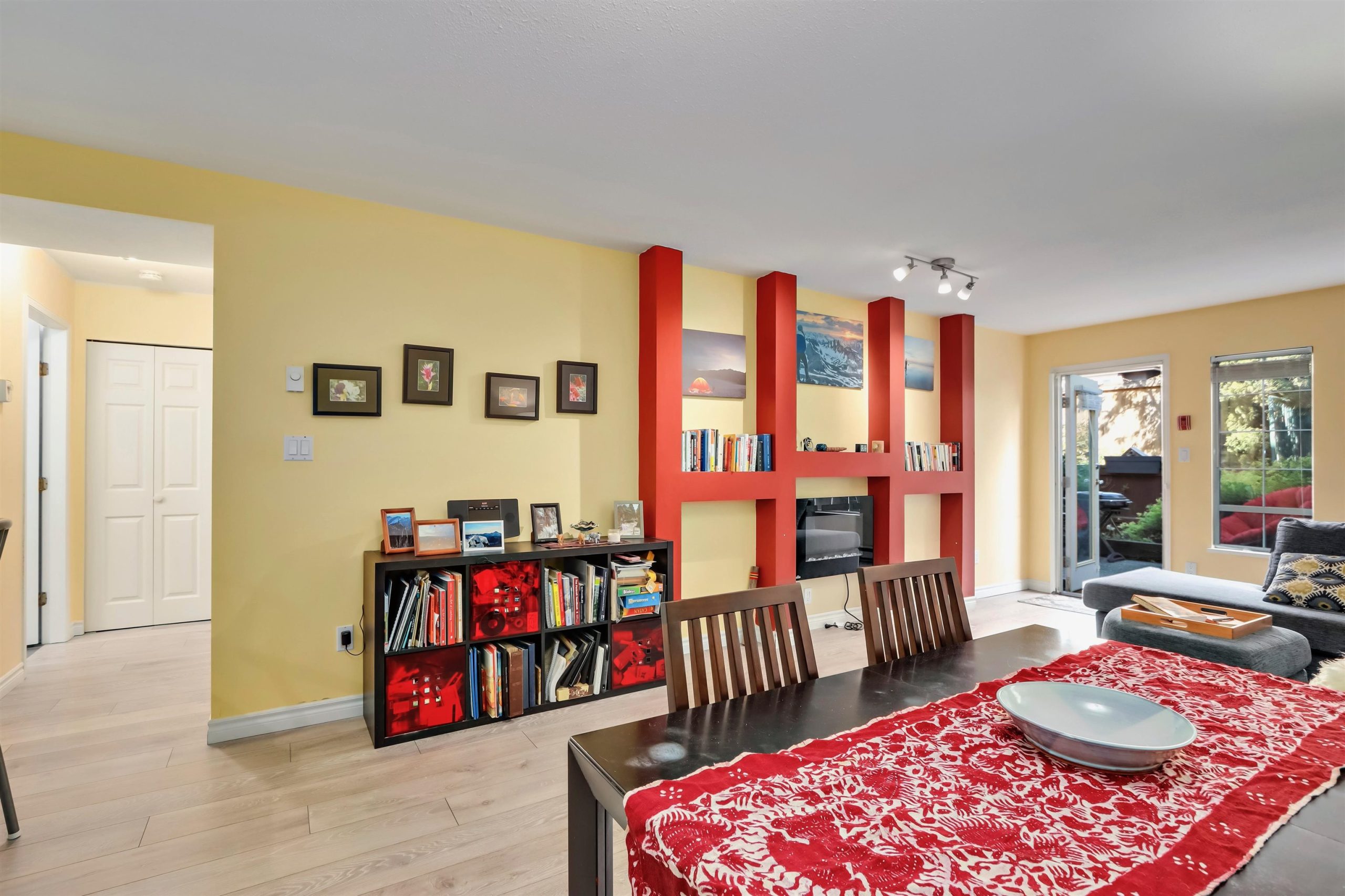 102 3755 ALBERT STREET, BURNABY 7