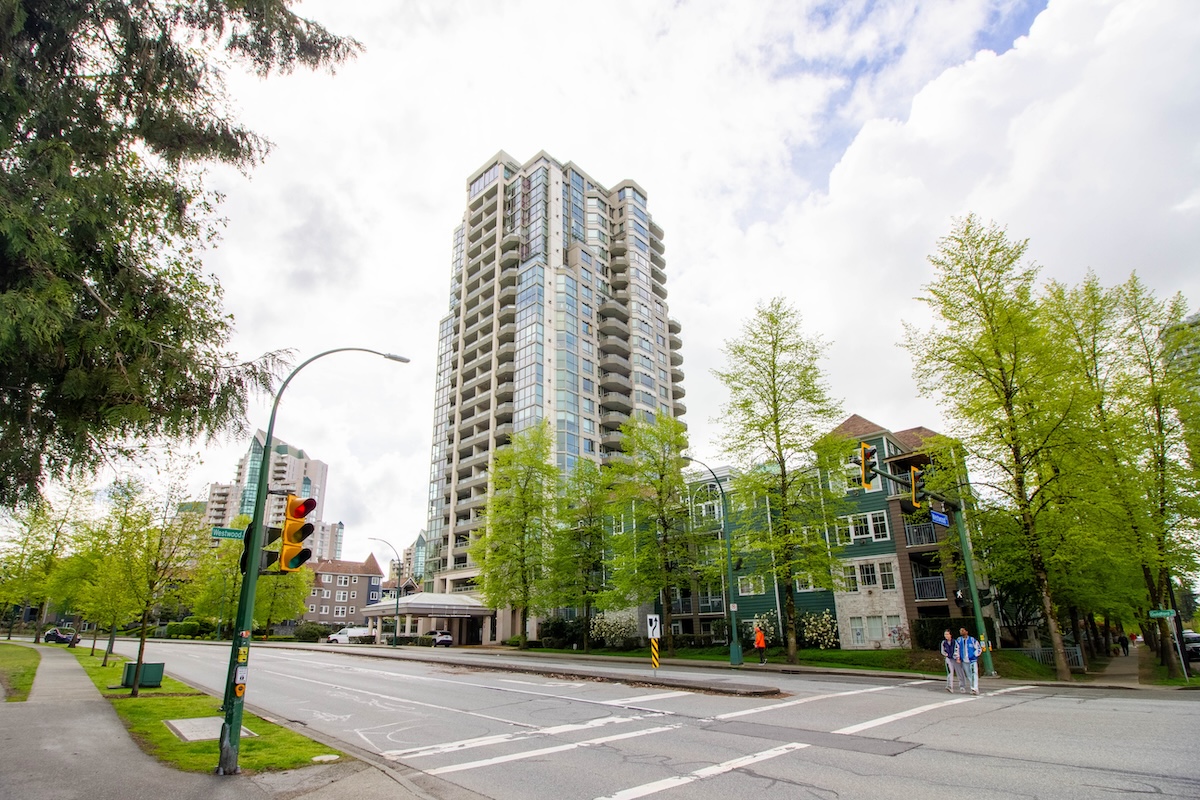 802 3070 GUILDFORD WAY, COQUITLAM