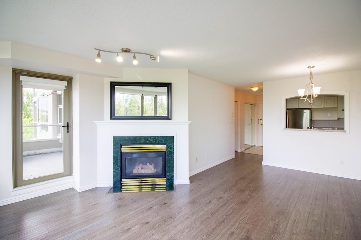 802 3070 GUILDFORD WAY, COQUITLAM 5