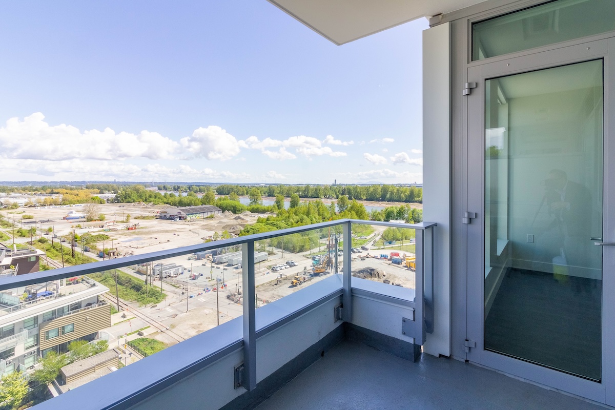 1301 3438 SAWMILL CRESCENT, VANCOUVER 18