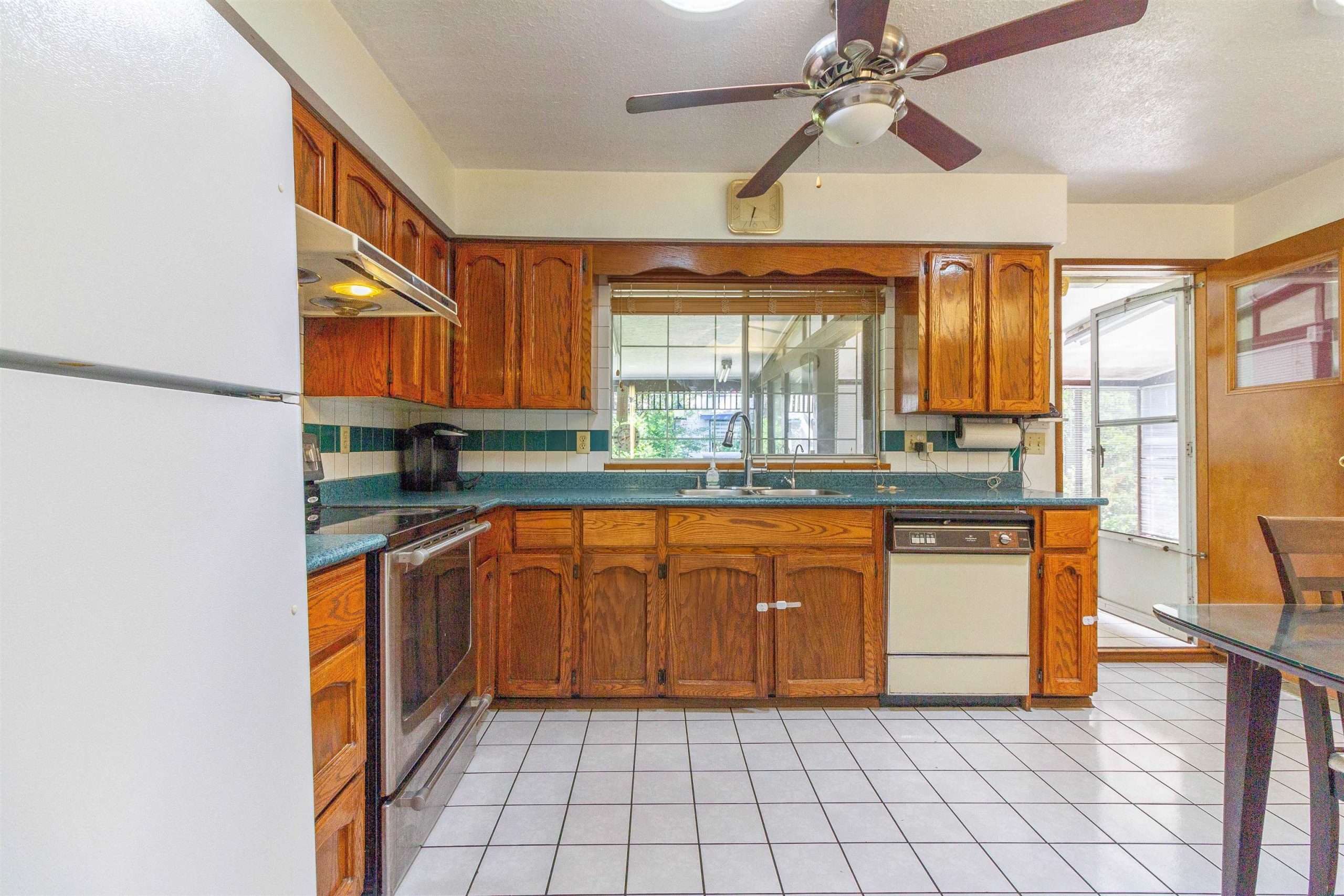 14959 90A AVENUE, SURREY 12