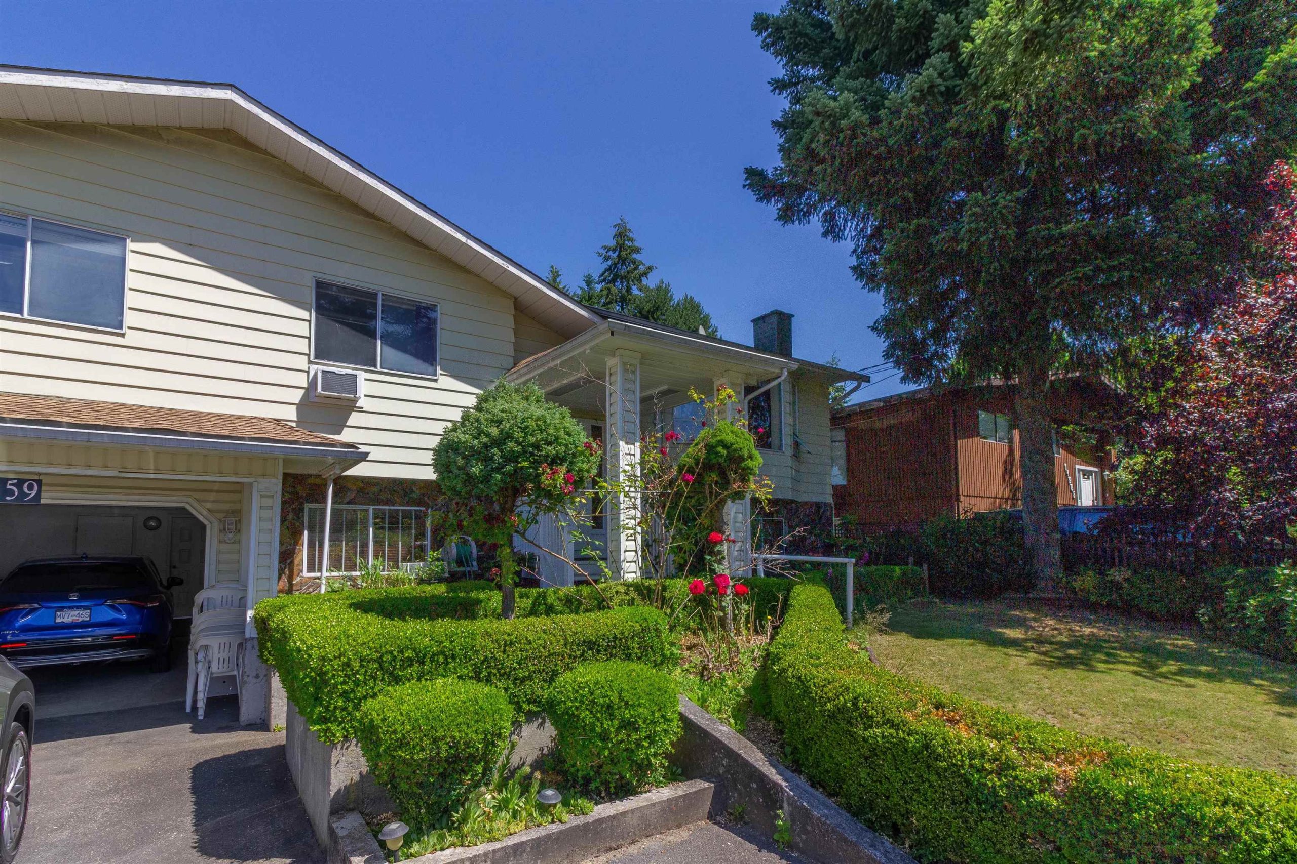 14959 90A AVENUE, SURREY 32
