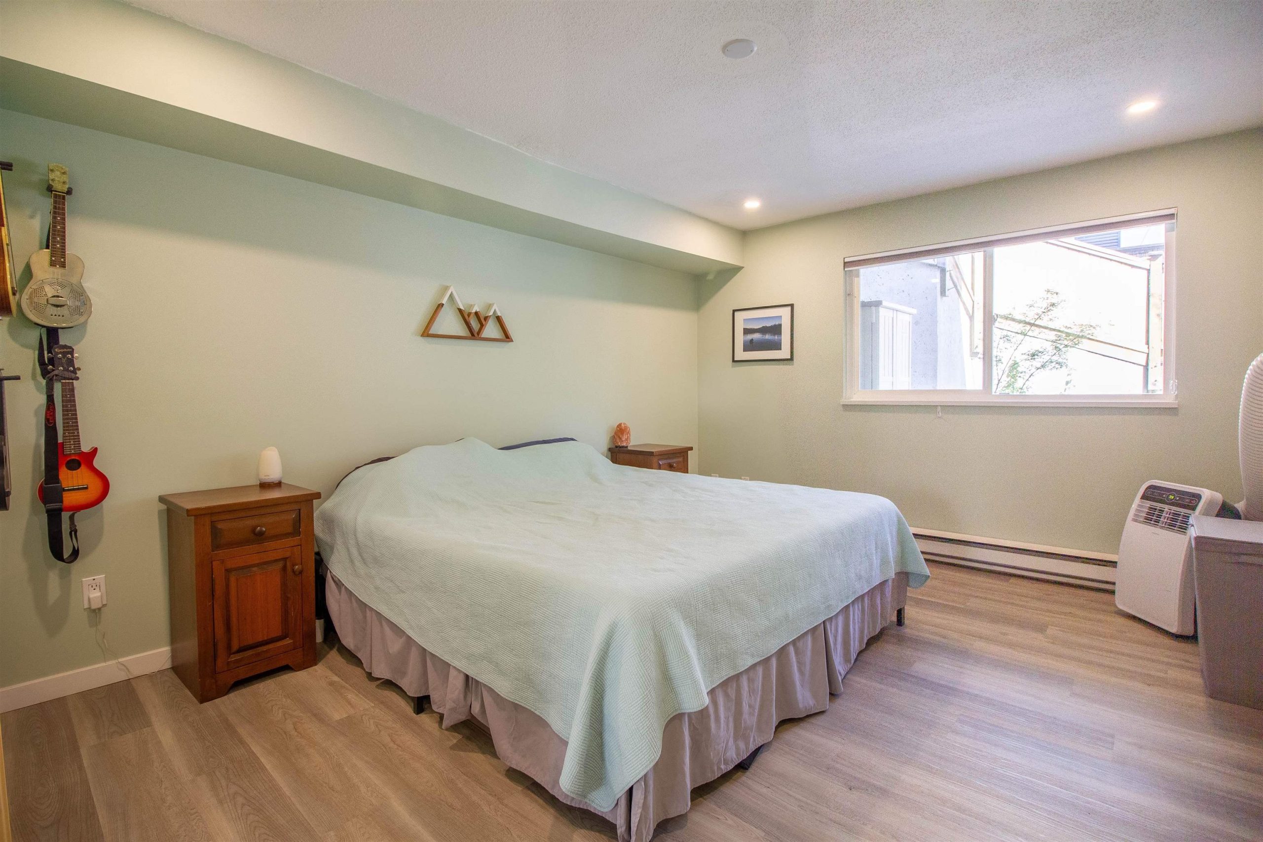 205 3709 PENDER STREET, BURNABY 11