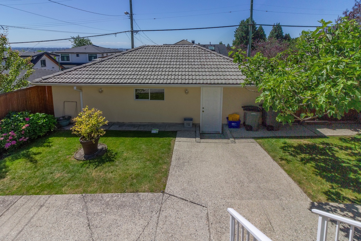 2006 QUALICUM DRIVE, VANCOUVER 12