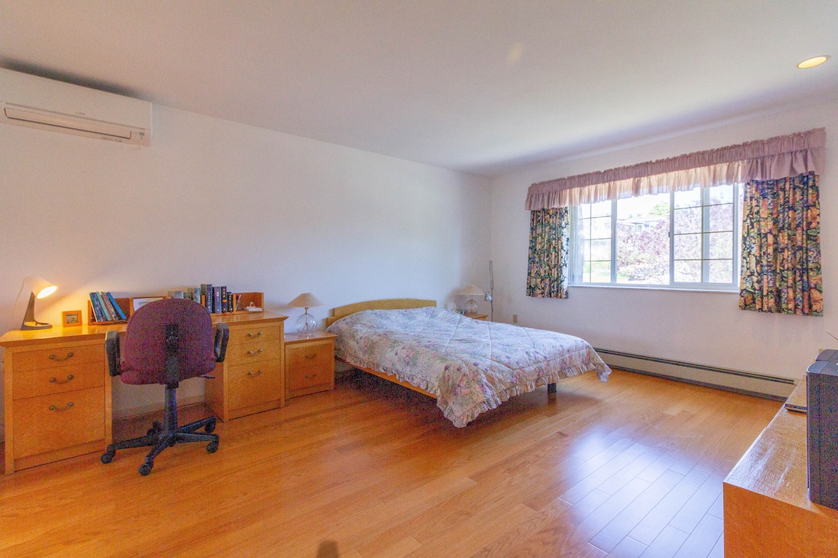 2006 QUALICUM DRIVE, VANCOUVER 16