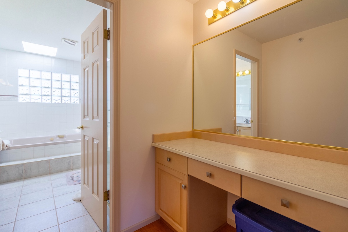 2006 QUALICUM DRIVE, VANCOUVER 17