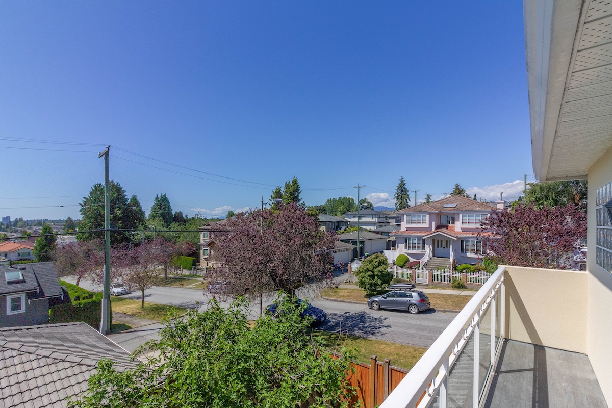 2006 QUALICUM DRIVE, VANCOUVER 21