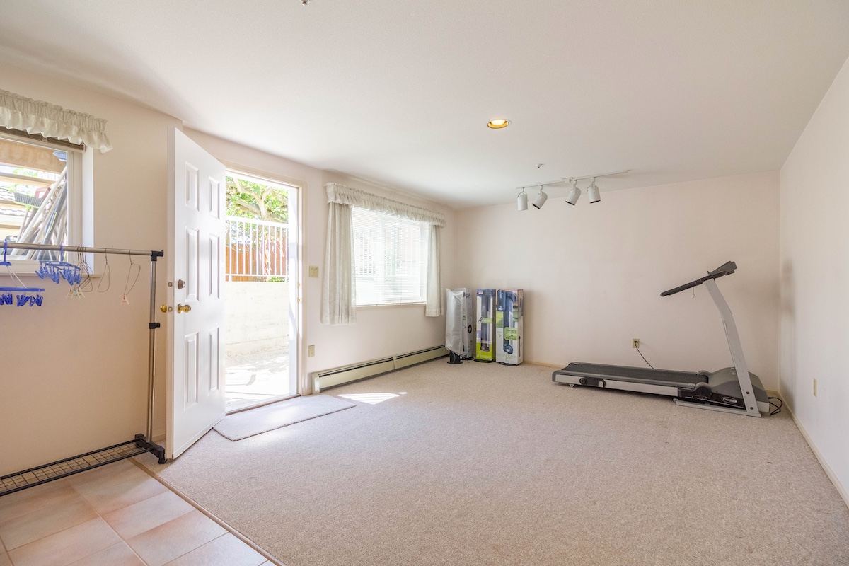 2006 QUALICUM DRIVE, VANCOUVER 29