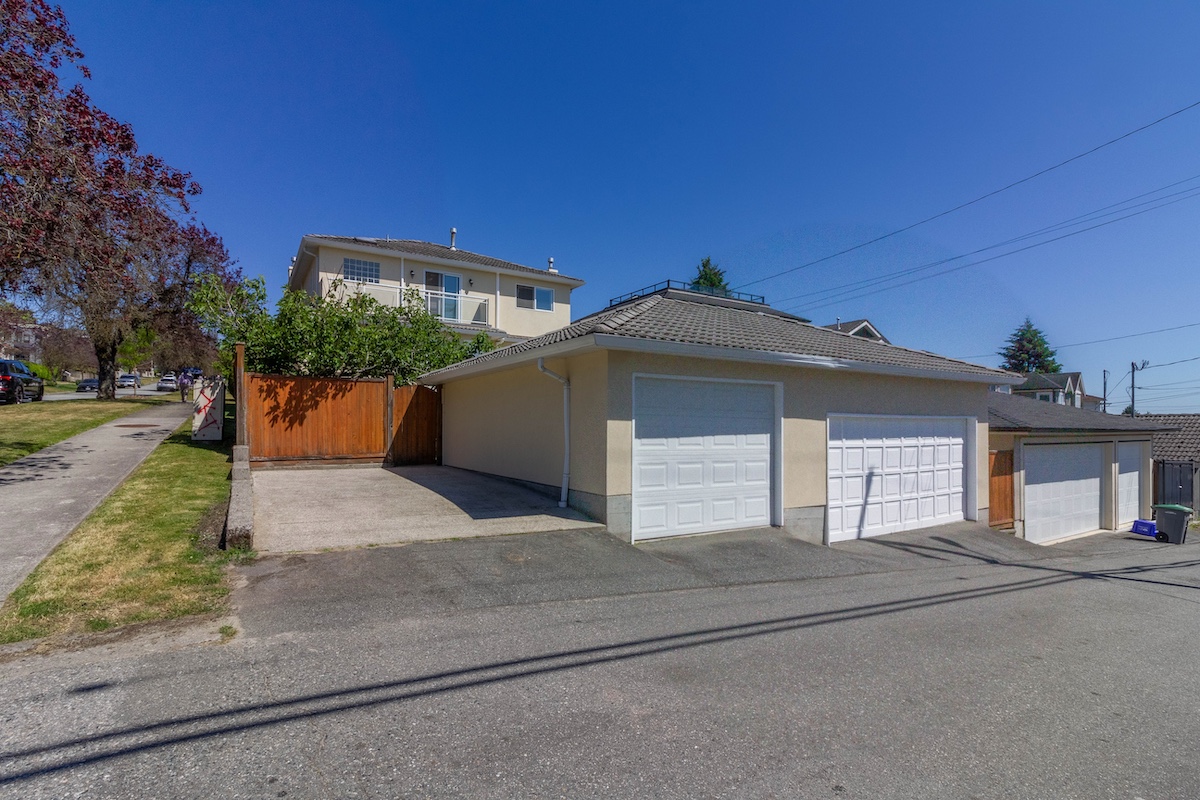 2006 QUALICUM DRIVE, VANCOUVER 37