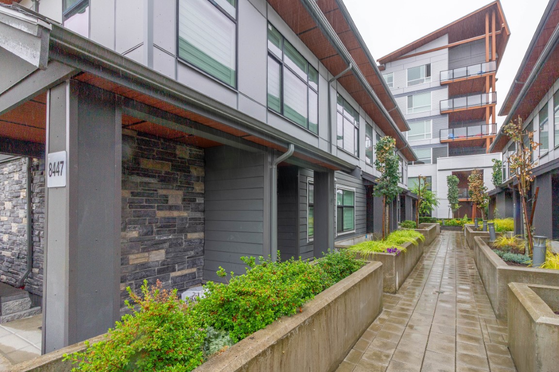 6 8447 115 STREET, DELTA 3
