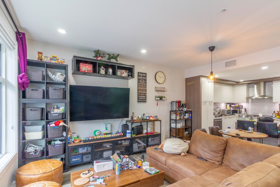 6 8447 115 STREET, DELTA 5