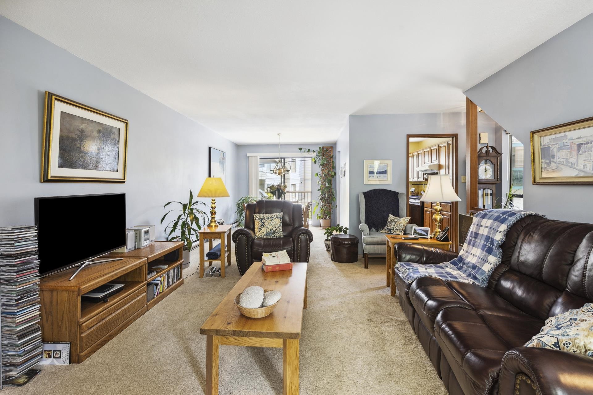 2 220 W 16TH STREET 11