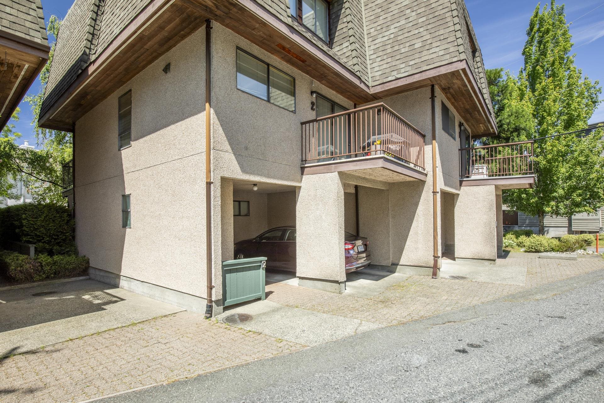 2 220 W 16TH STREET 29