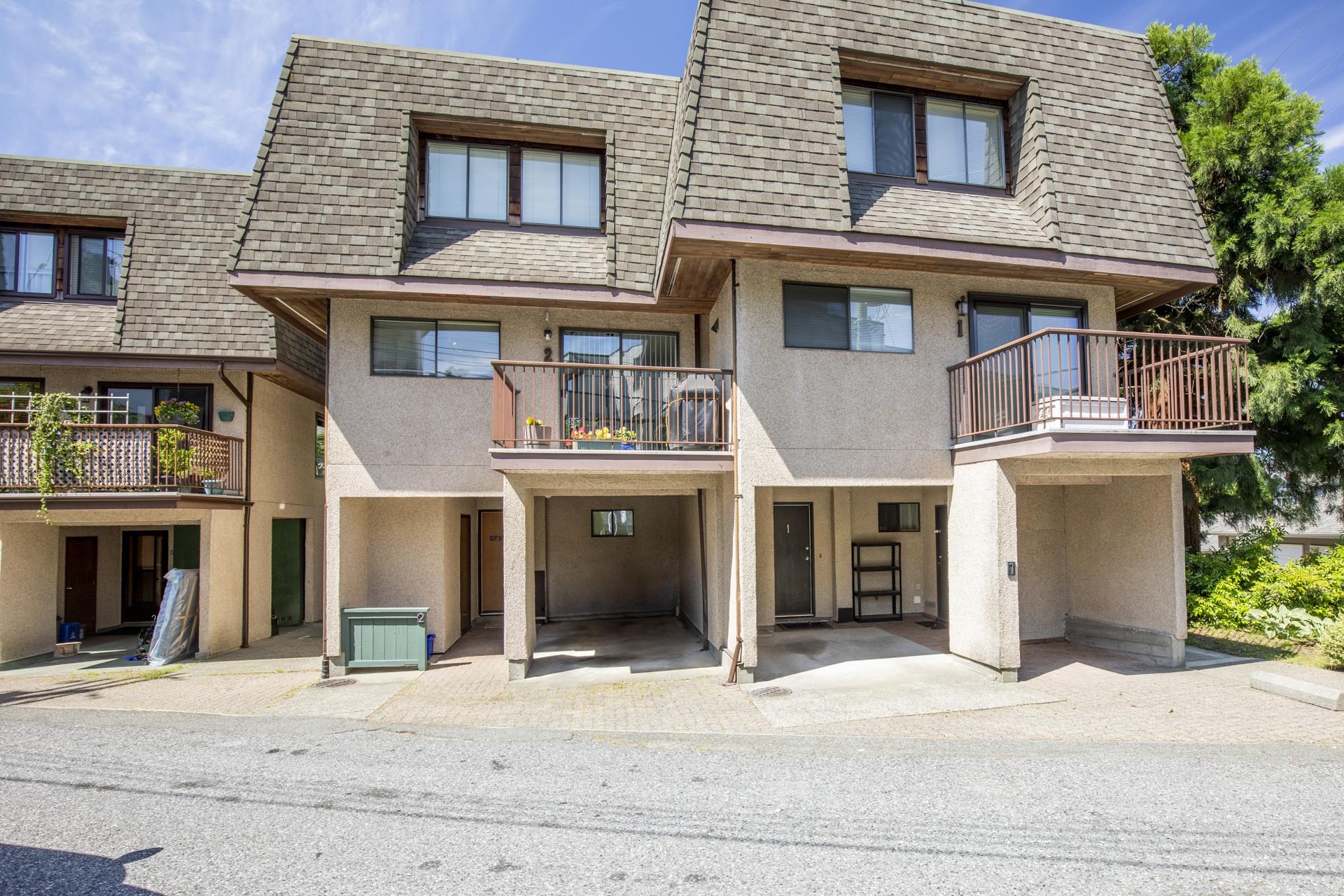 2 220 W 16TH STREET 30