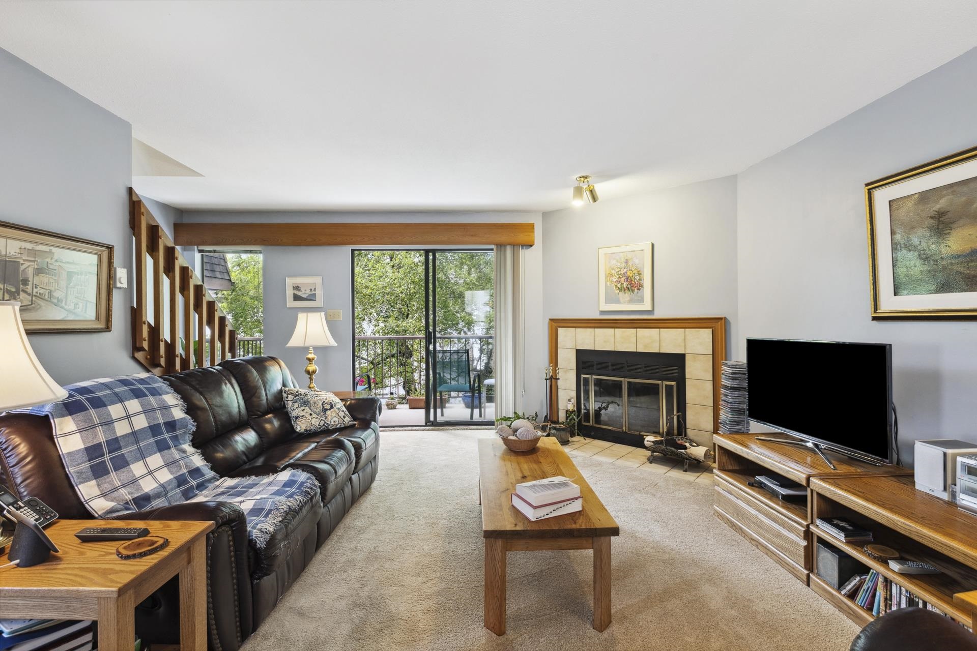 2 220 W 16TH STREET 4