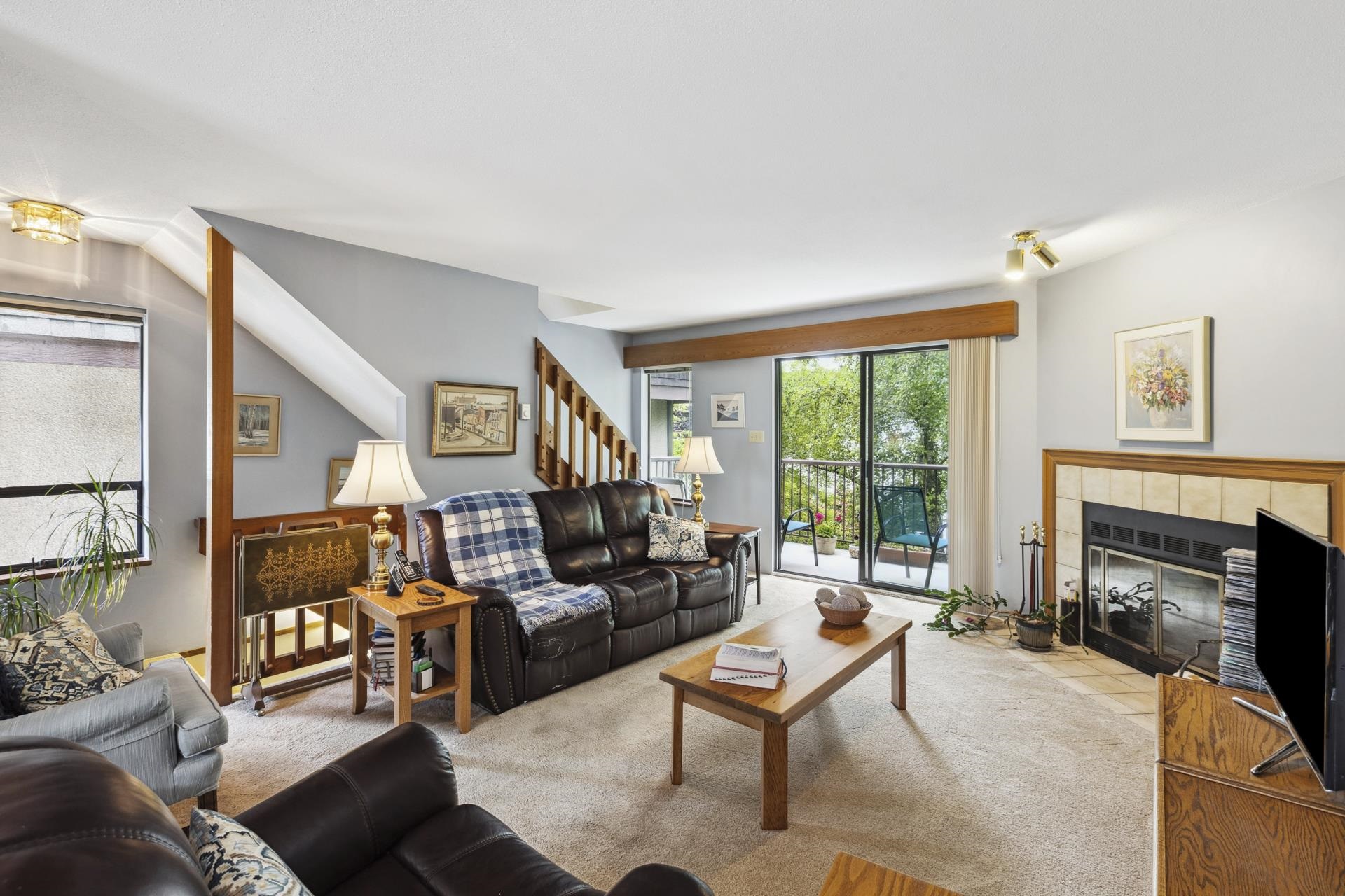 2 220 W 16TH STREET 5