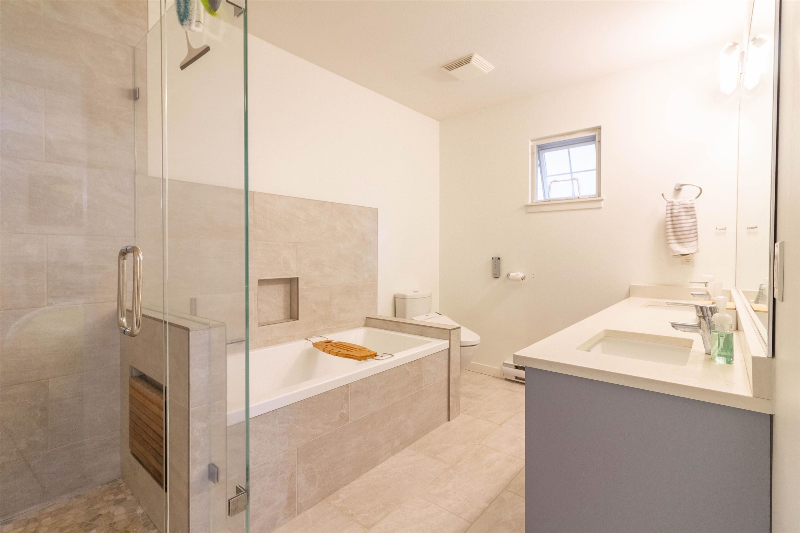 29 7511 NO. 4 ROAD, RICHMOND 15