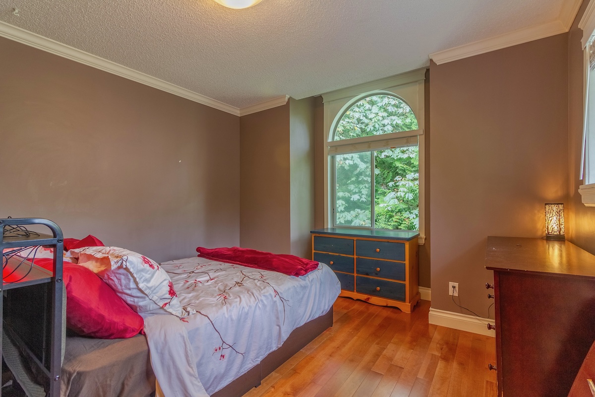 6 9000 ASH GROVE CRESCENT, BURNABY 16