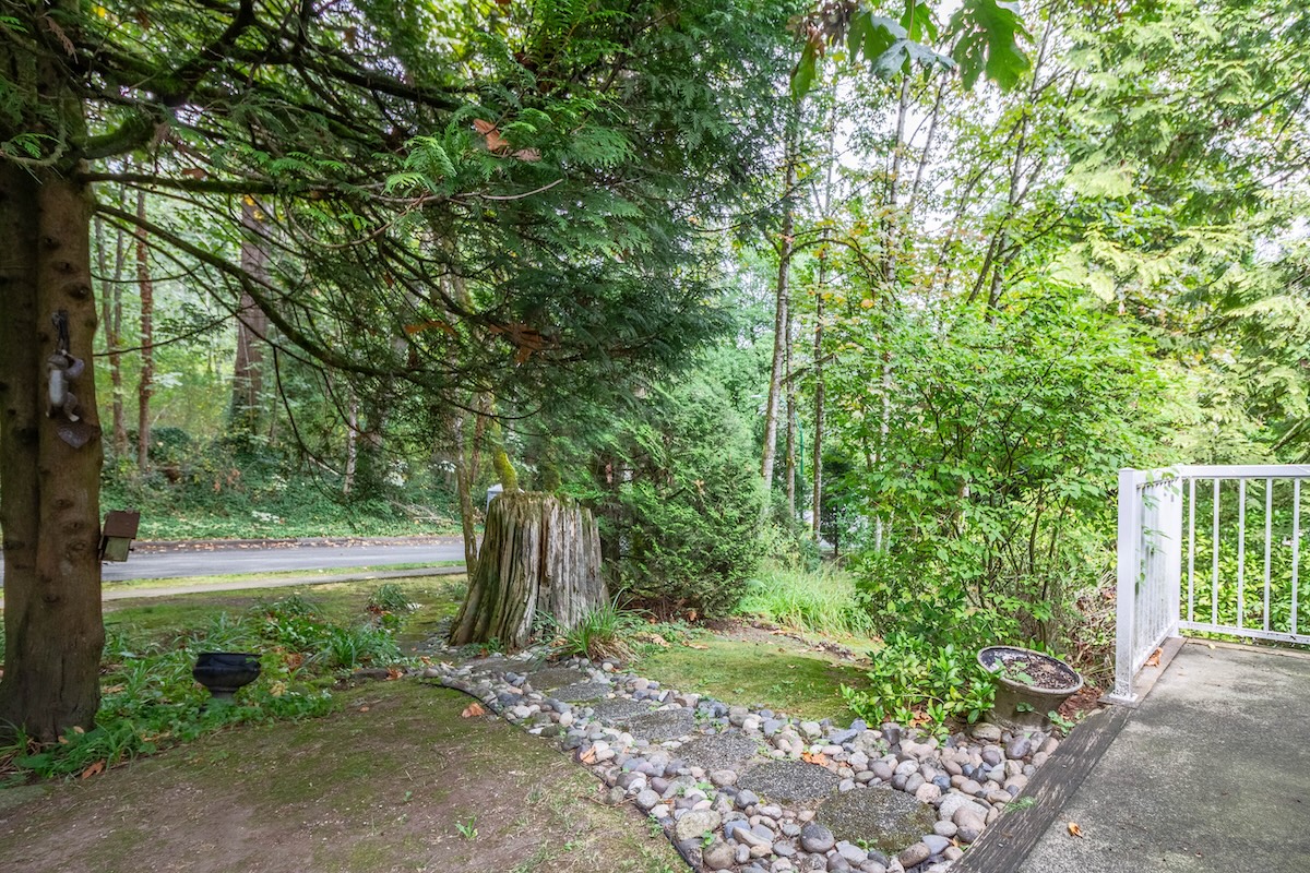 6 9000 ASH GROVE CRESCENT, BURNABY 27