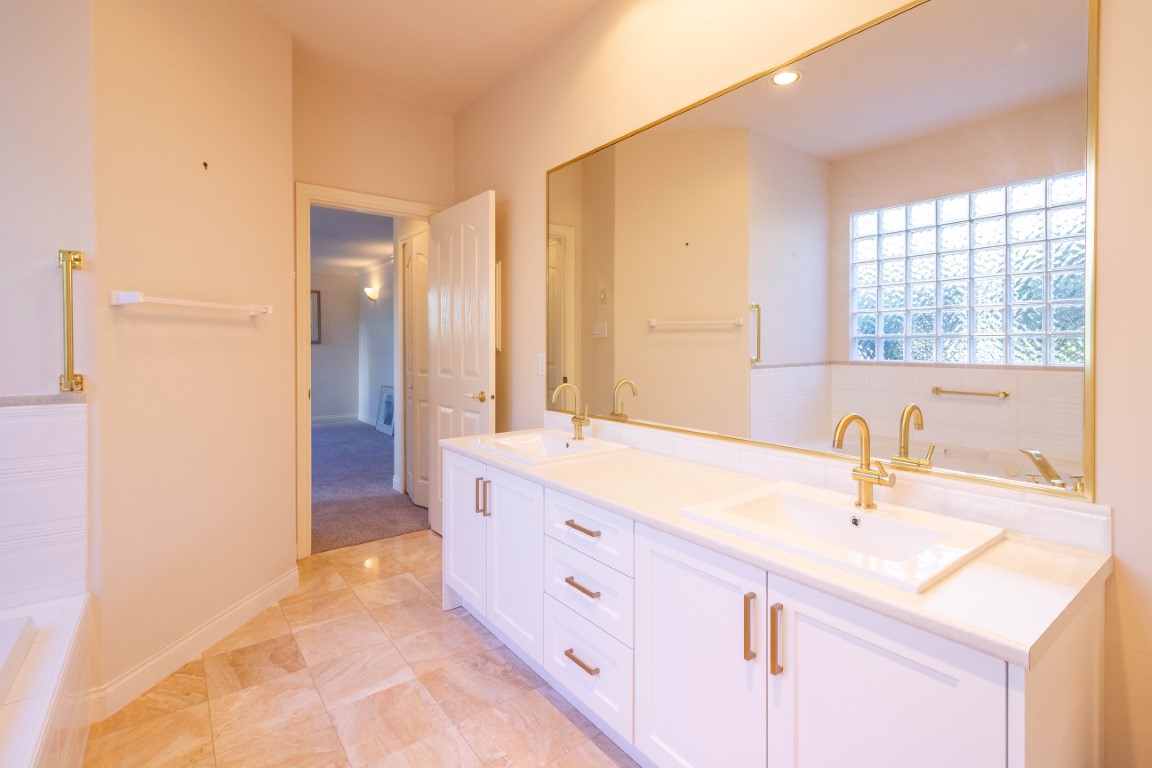 39 5531 CORNWALL DRIVE, RICHMOND 18