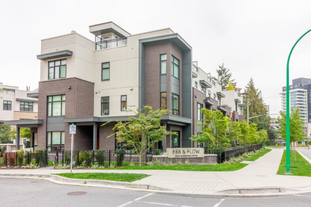 130 2035 GLENAIRE DRIVE