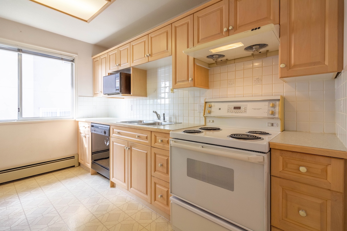 3797 PARKER STREET, BURNABY 11