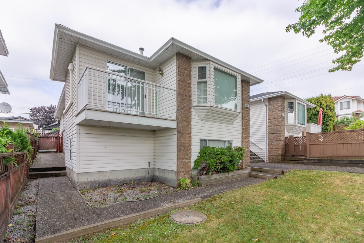3797 PARKER STREET, BURNABY 30