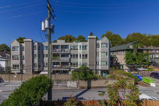 306 1545 E 2ND AVENUE, VANCOUVER 16
