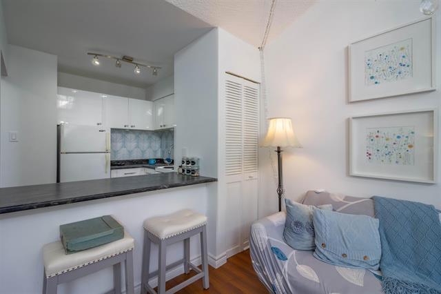 306 1545 E 2ND AVENUE, VANCOUVER 13